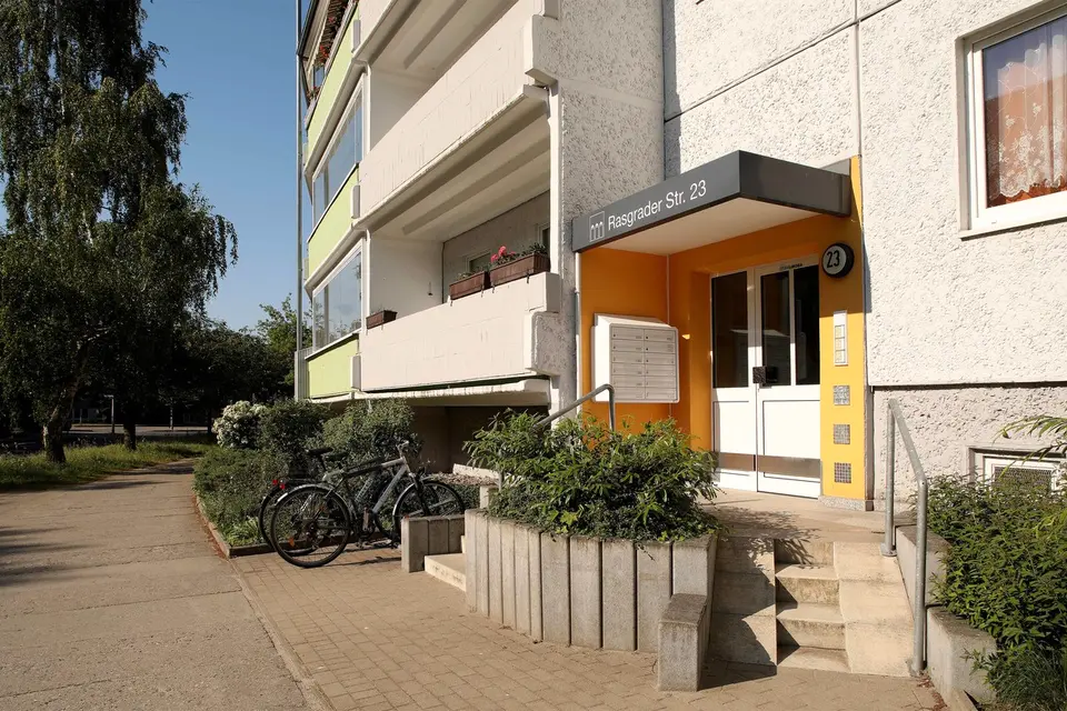 3 Zimmer Wohnung mit 70 m² in Neubrandenburg – Bild 2