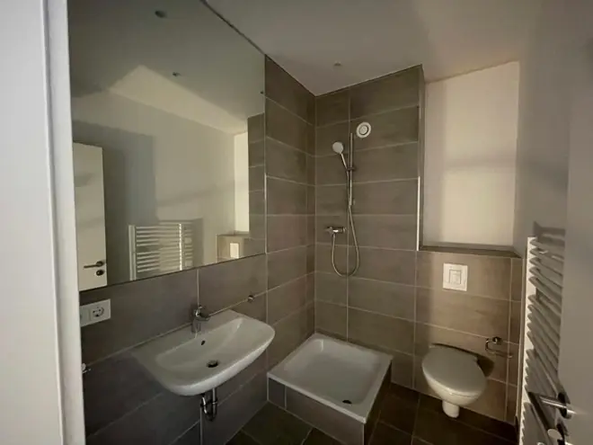 5 Zimmer Haus mit 140 m² in Wiesbaden – Bild 11