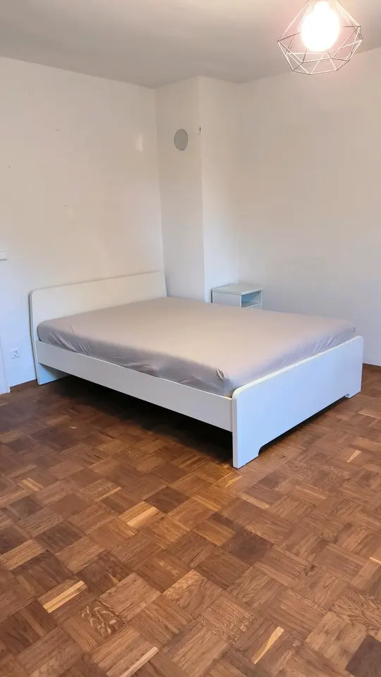 WG-Zimmer mit 100 m² in Weingarten – Bild 4
