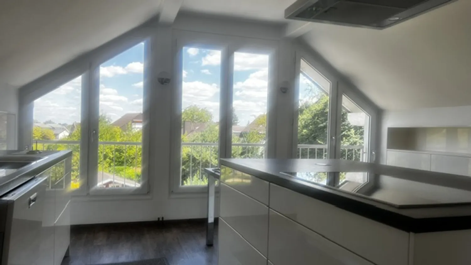 2 Zimmer Wohnung mit 86 m² in Bonn – Bild 2