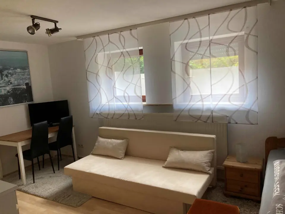 Studio mit 30 m² in Hof – Bild 2