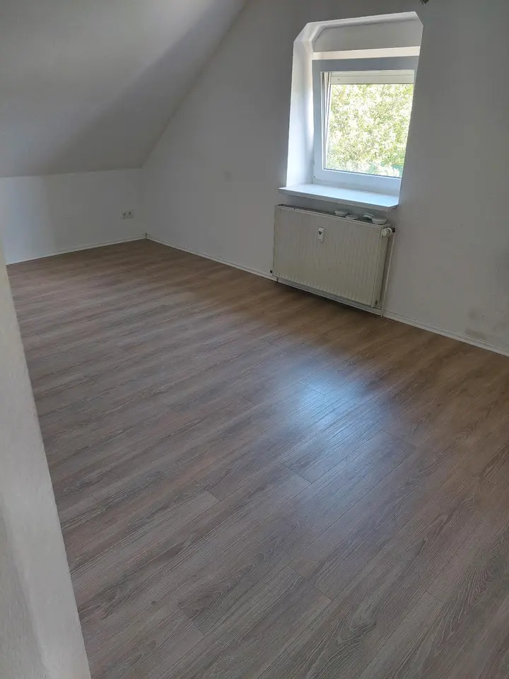 5 Zimmer Wohnung mit 100 m² in Einbeck – Bild 1