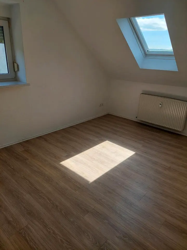 5 Zimmer Wohnung mit 100 m² in Einbeck – Bild 2