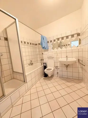 5 Zimmer Wohnung mit 120 m² in Regensburg – Bild 9