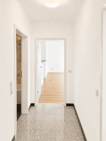 2 Zimmer Wohnung mit 63 m² in Saarbrücken – Bild 7