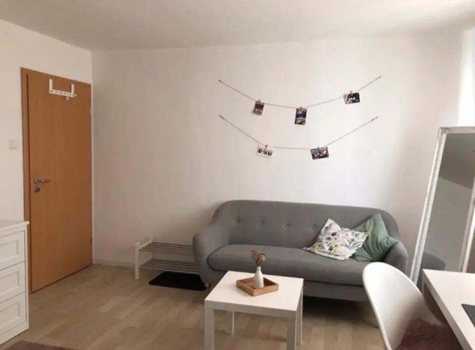WG-Zimmer mit 19 m² in Stuttgart – Bild 2