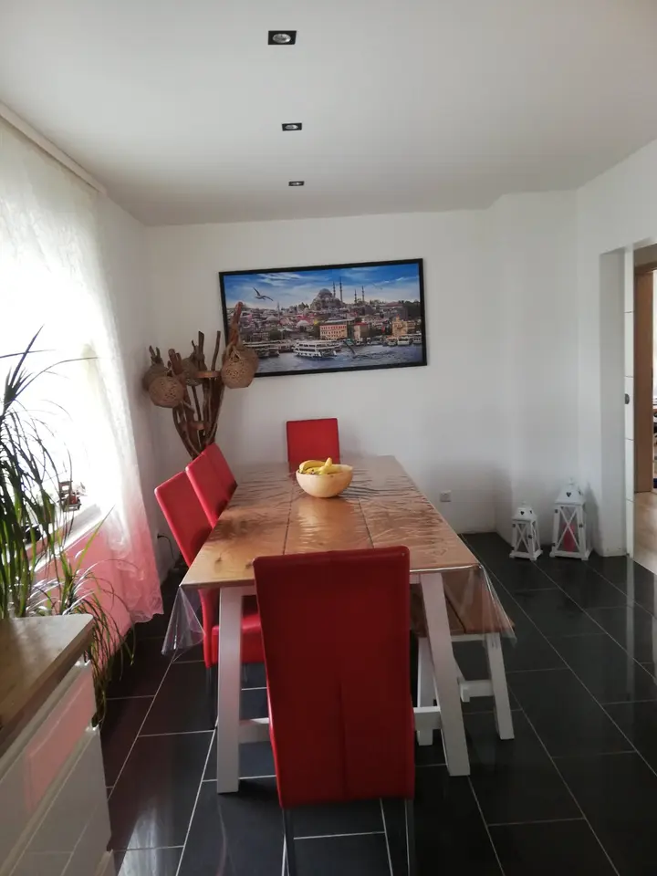 8 Zimmer Wohnung mit 165 m² in Ulm – Bild 4