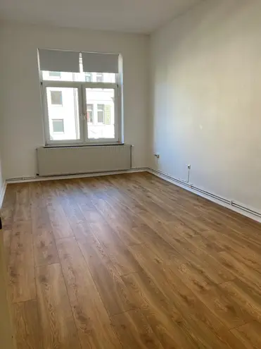 6 Zimmer Wohnung mit 155 m² in Hannover – Bild 9
