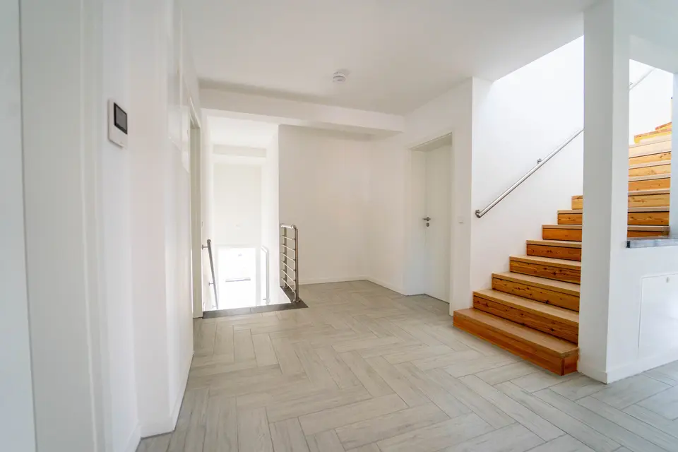 5 Zimmer Wohnung mit 163 m² in Limbach-Oberfrohna – Bild 3