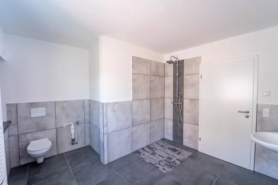 5 Zimmer Wohnung mit 163 m² in Limbach-Oberfrohna – Bild 7
