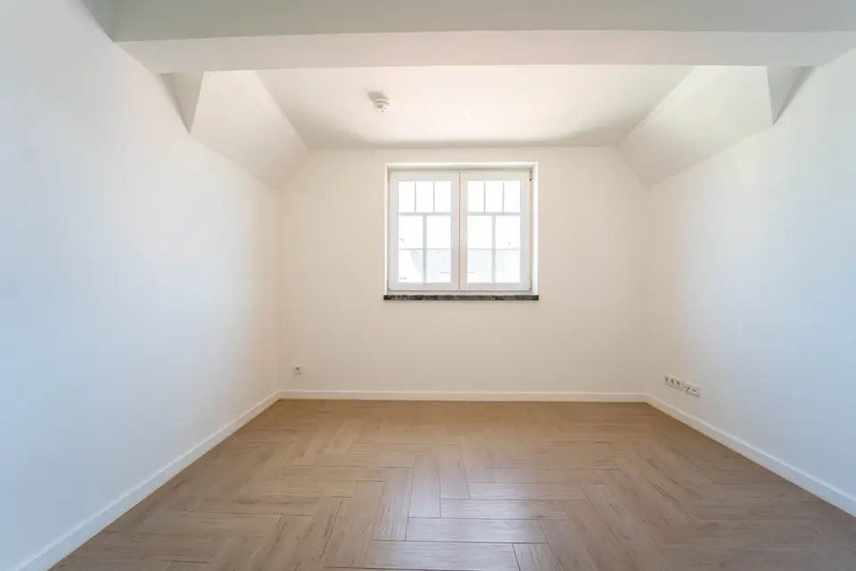 5 Zimmer Wohnung mit 163 m² in Limbach-Oberfrohna – Bild 8