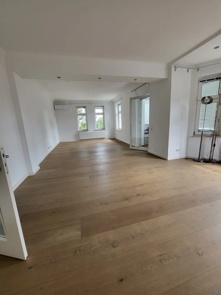 5 Zimmer Wohnung mit 148 m² in Essen – Bild 2