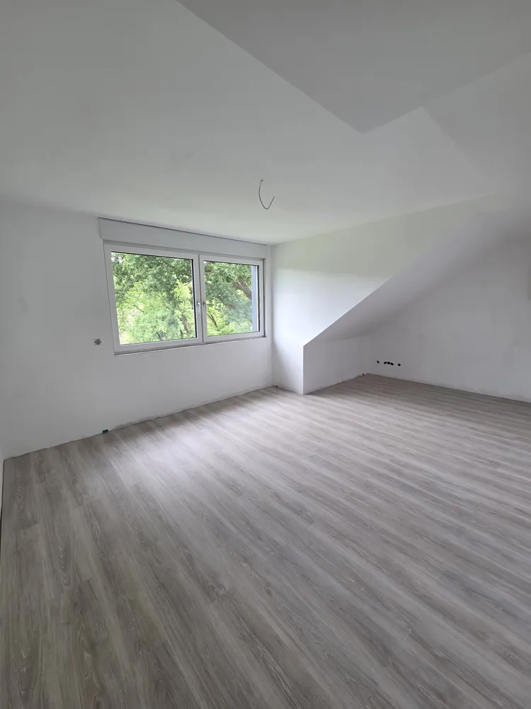 4 Zimmer Wohnung mit 114 m² in Koblenz – Bild 2