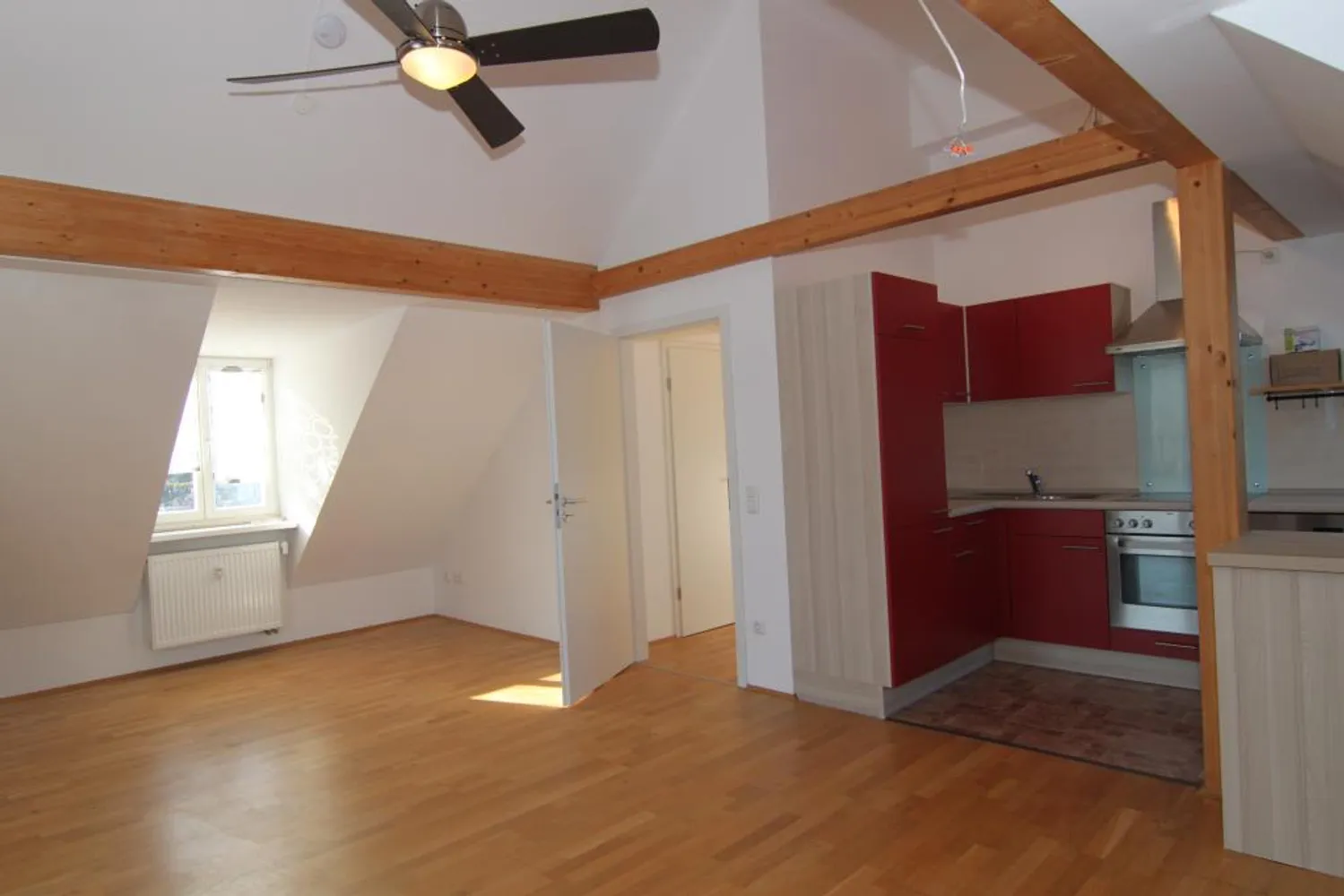3 Zimmer Wohnung mit 82 m² in Regensburg – Bild 2