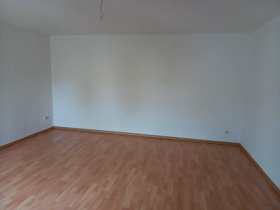 3 Zimmer Wohnung mit 97 m² in Gera – Bild 2
