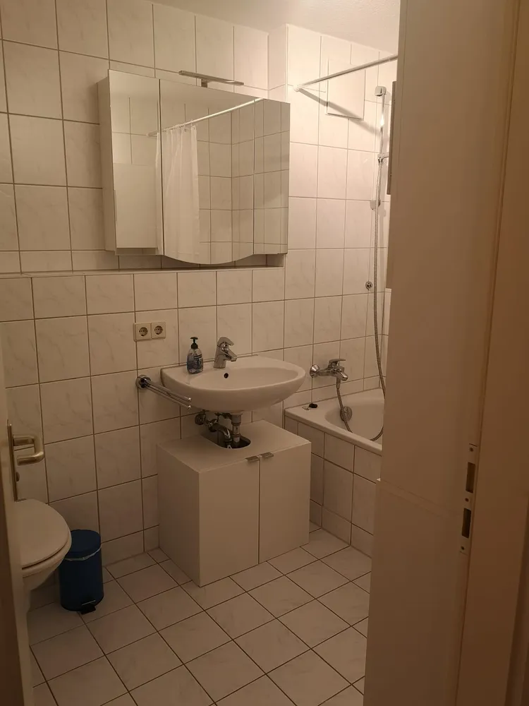 2 Zimmer Wohnung mit 40 m² in Freiburg im Breisgau – Bild 3