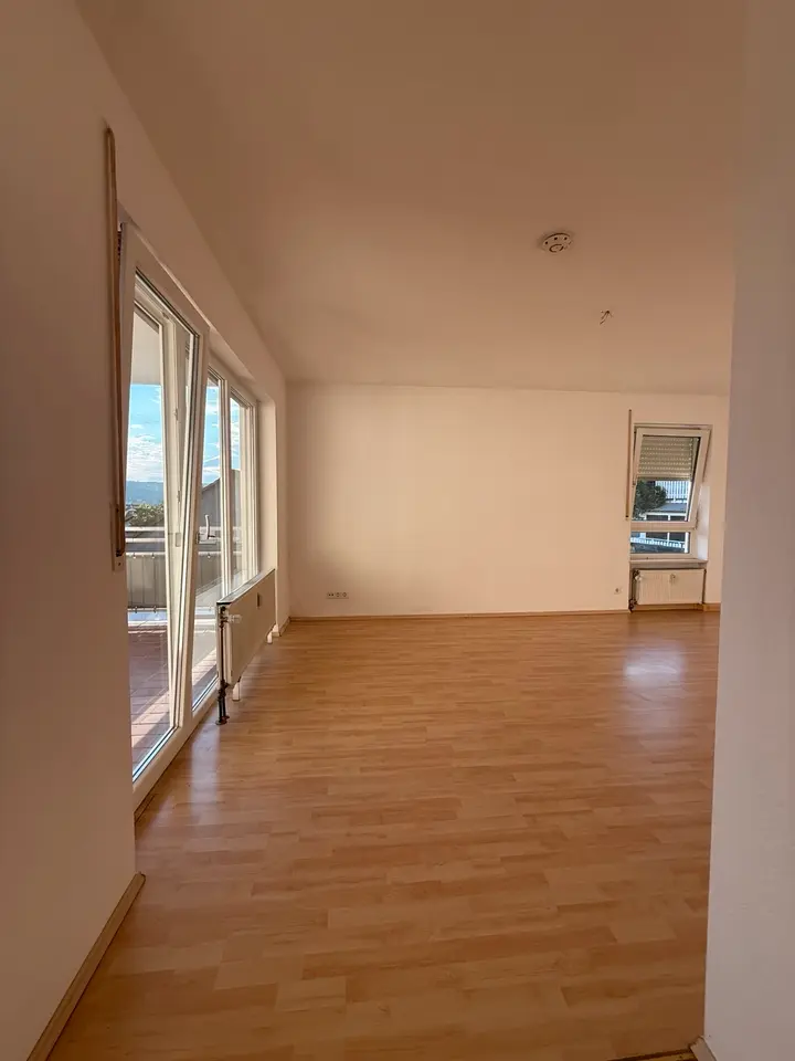 4 Zimmer Wohnung mit 111 m² in Michelstadt – Bild 3