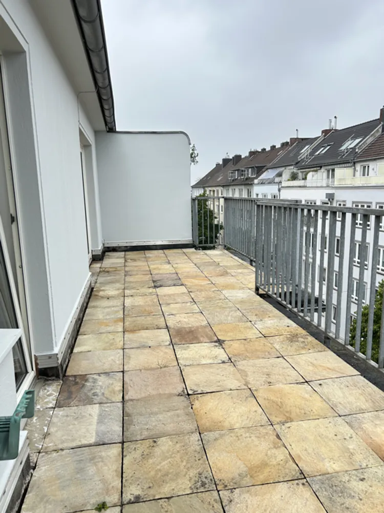 2 Zimmer Wohnung mit 80 m² in Düsseldorf – Bild 9
