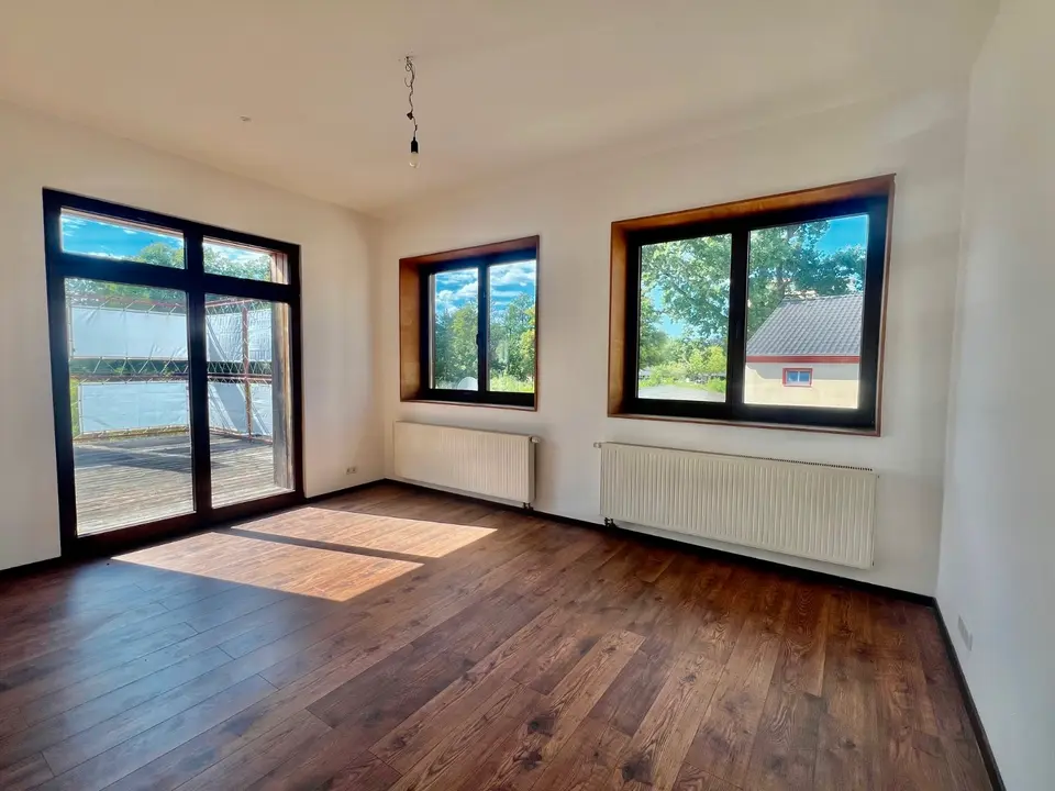 5 Zimmer Wohnung mit 202 m² in Cottbus – Bild 1
