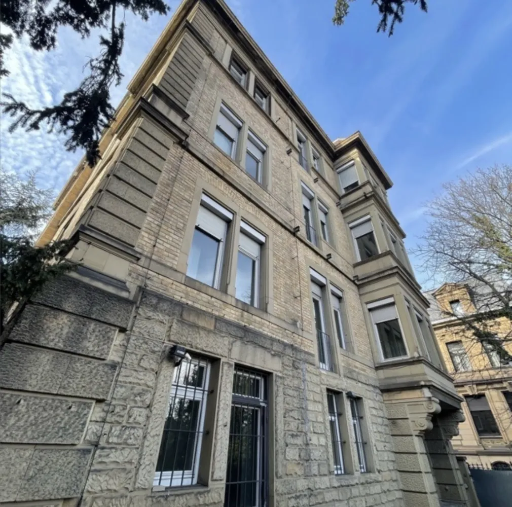 7 Zimmer Wohnung mit 180 m² in Stuttgart – Bild 3