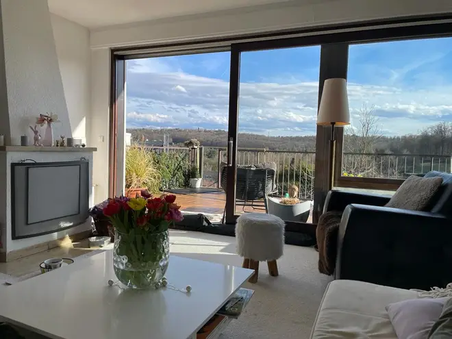 4 Zimmer Wohnung mit 160 m² in Stuttgart – Bild 2
