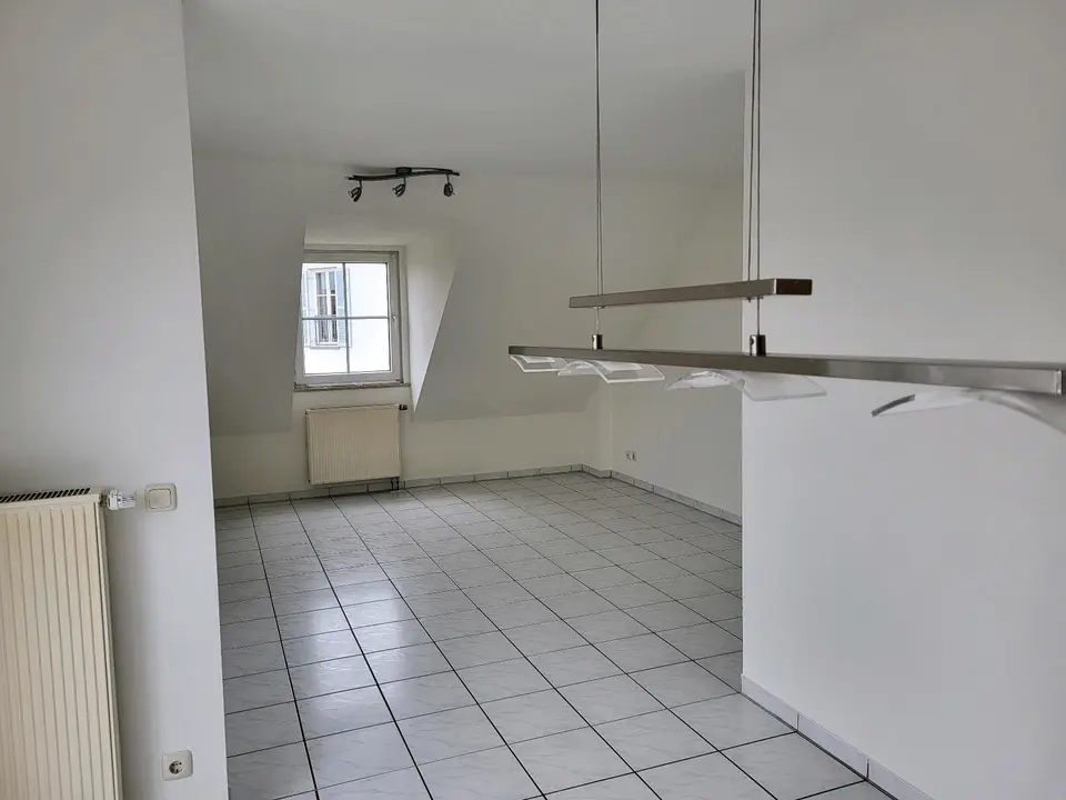 3 Zimmer Wohnung mit 88 m² in Ansbach – Bild 1