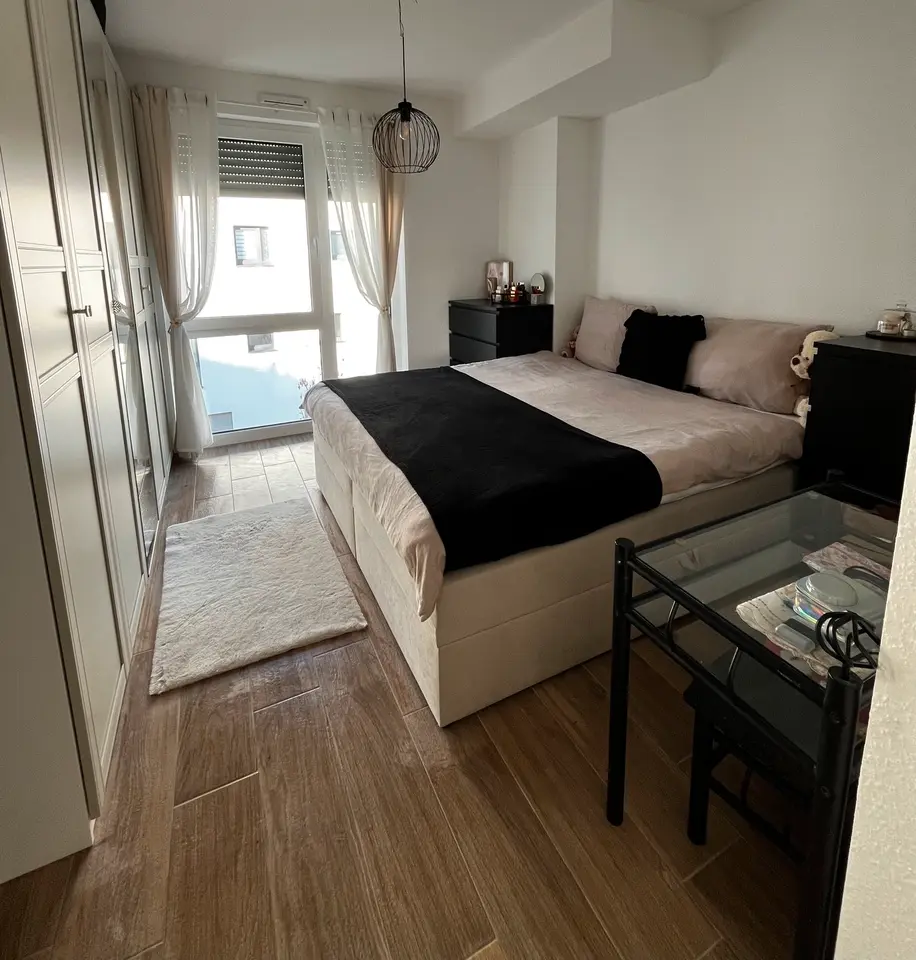 2 Zimmer Wohnung mit 67 m² in Brühl – Bild 2