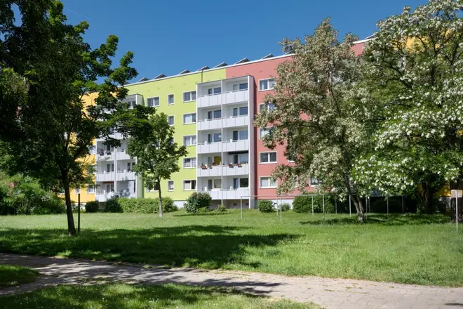 4 Zimmer Wohnung mit 72 m² in Halle (Saale) – Bild 1