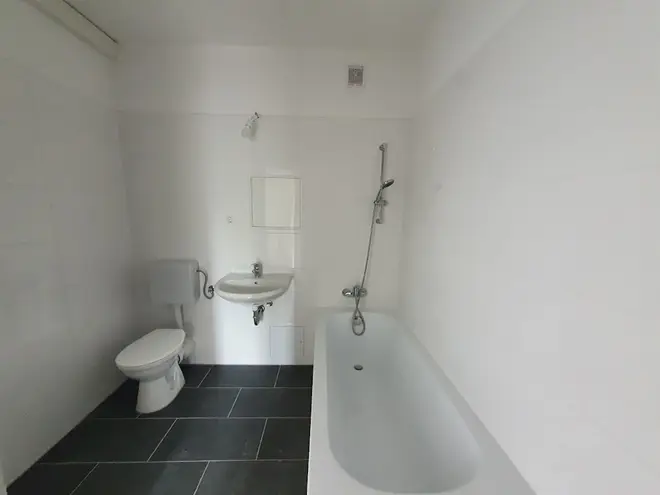 4 Zimmer Wohnung mit 80 m² in Rostock – Bild 4