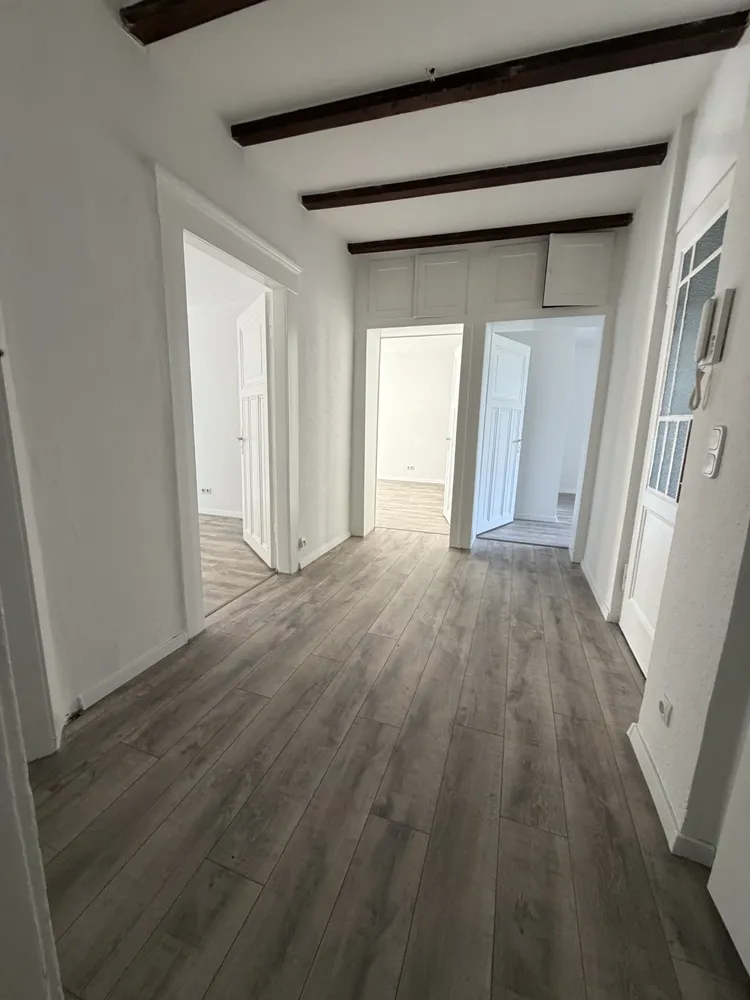 4 Zimmer Wohnung mit 120 m² in Solingen – Bild 1