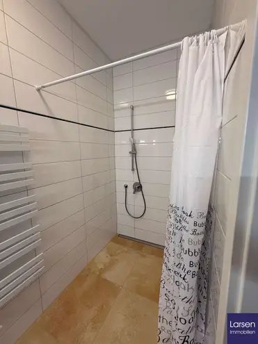 5 Zimmer Wohnung mit 110 m² in Regensburg – Bild 12