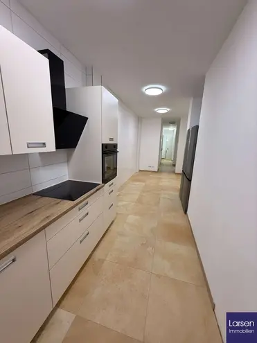 5 Zimmer Wohnung mit 110 m² in Regensburg – Bild 2