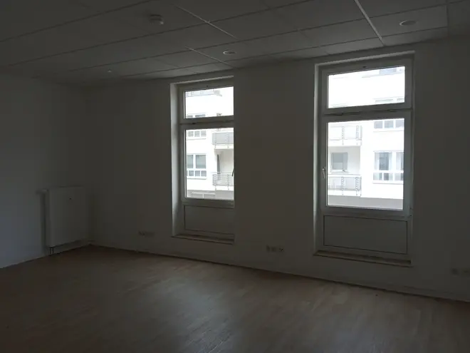 6 Zimmer Wohnung mit 166 m² in Magdeburg – Bild 9