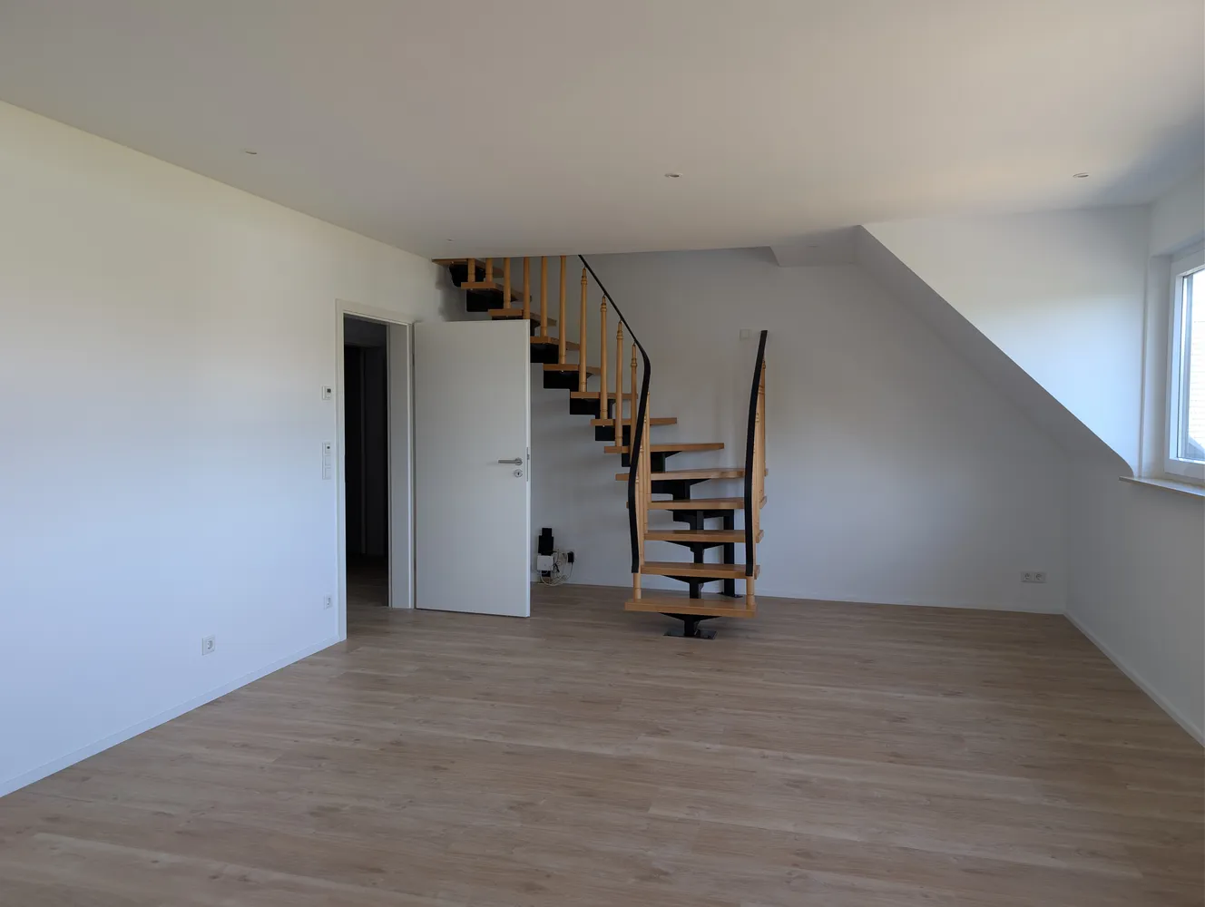 2 Zimmer Wohnung mit 92 m² in Krefeld – Bild 5
