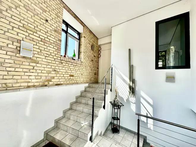7 Zimmer Haus mit 287 m² in Mannheim – Bild 2