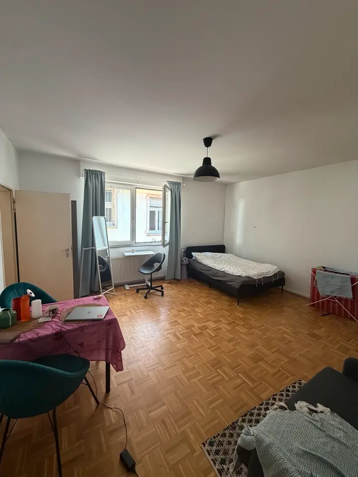 Studio mit 35 m² in Frankfurt am Main – Bild 1