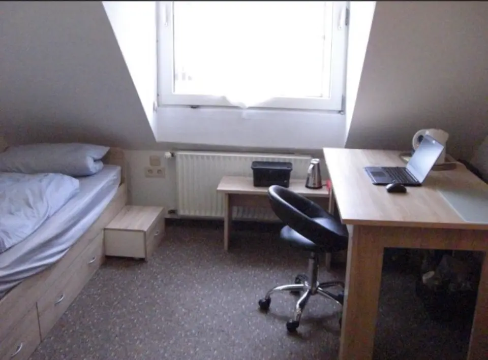 WG-Zimmer mit 11 m² in Würzburg – Bild 2