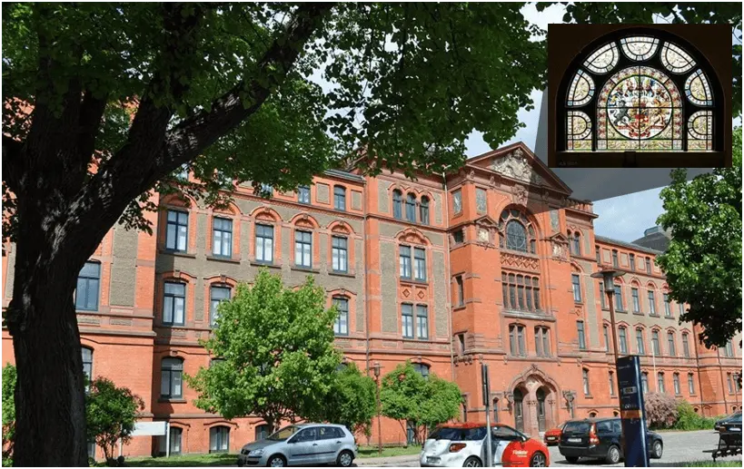 6 Zimmer Wohnung mit 119 m² in Schwerin – Bild 2