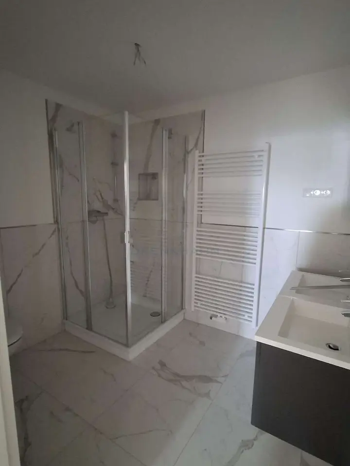 6 Zimmer Wohnung mit 119 m² in Schwerin – Bild 4