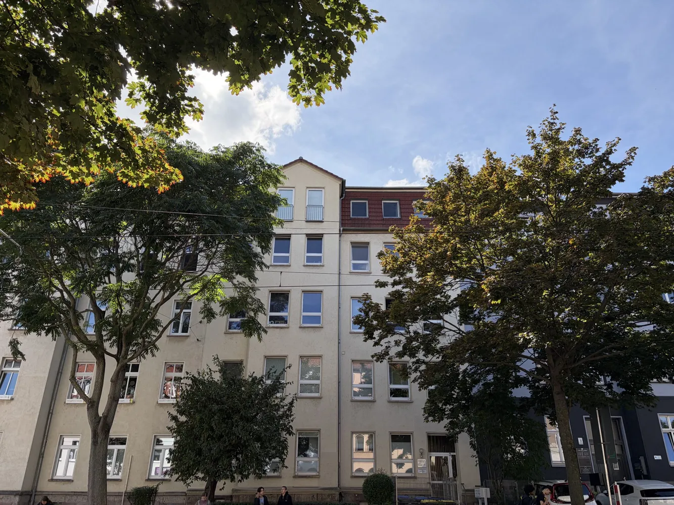 5 Zimmer Wohnung mit 95 m² in Erfurt – Bild 1