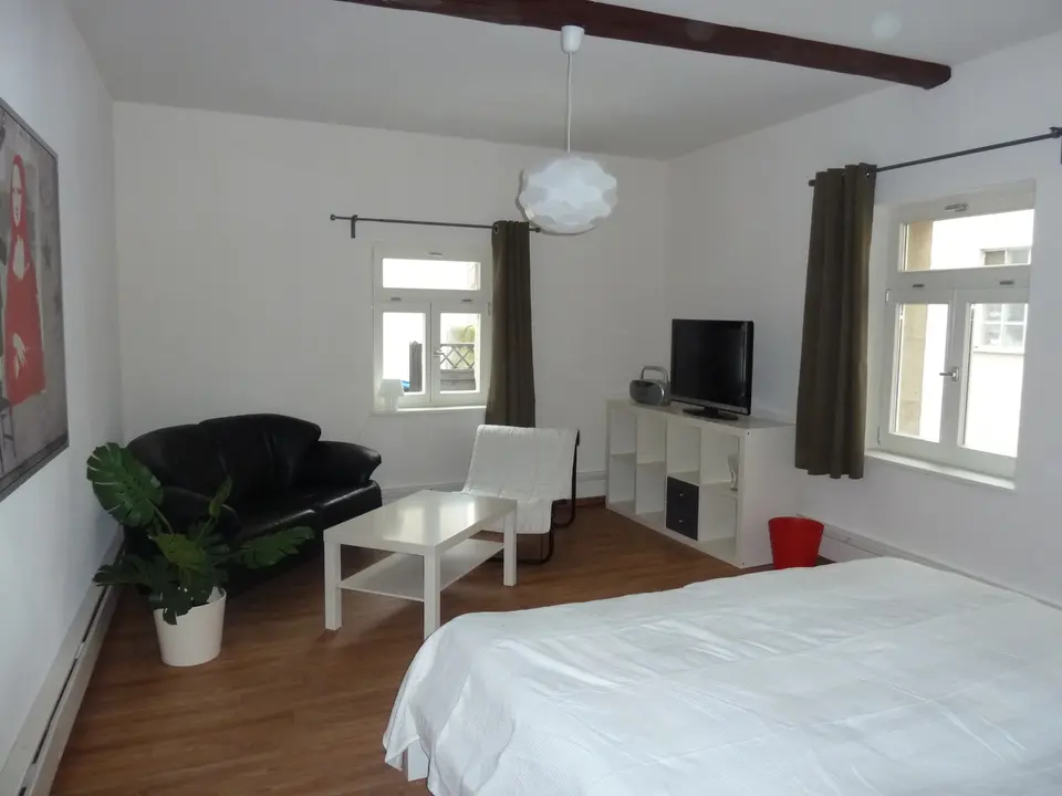 2 Zimmer Wohnung mit 40 m² in Erlangen – Bild 1