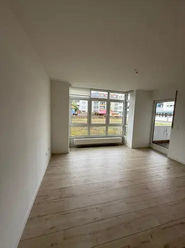 2 Zimmer Wohnung mit 70 m² in Frankfurt am Main – Bild 1