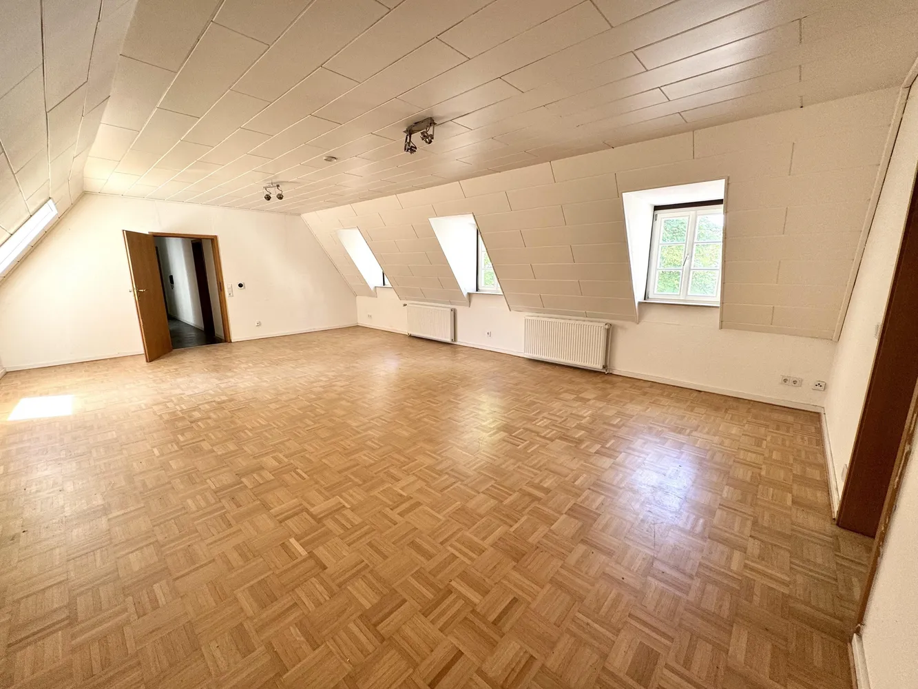 2 Zimmer Wohnung mit 80 m² in Kaiserslautern – Bild 2