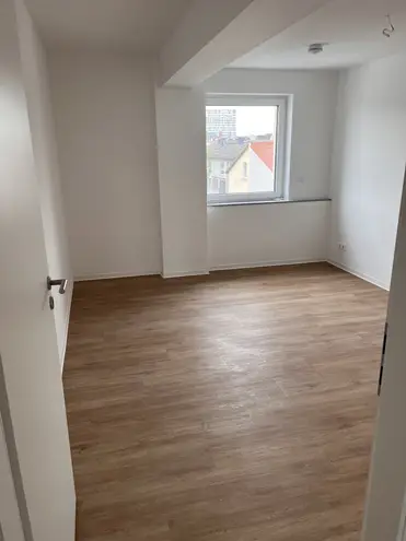 3 Zimmer Wohnung mit 77 m² in Frankfurt am Main – Bild 4