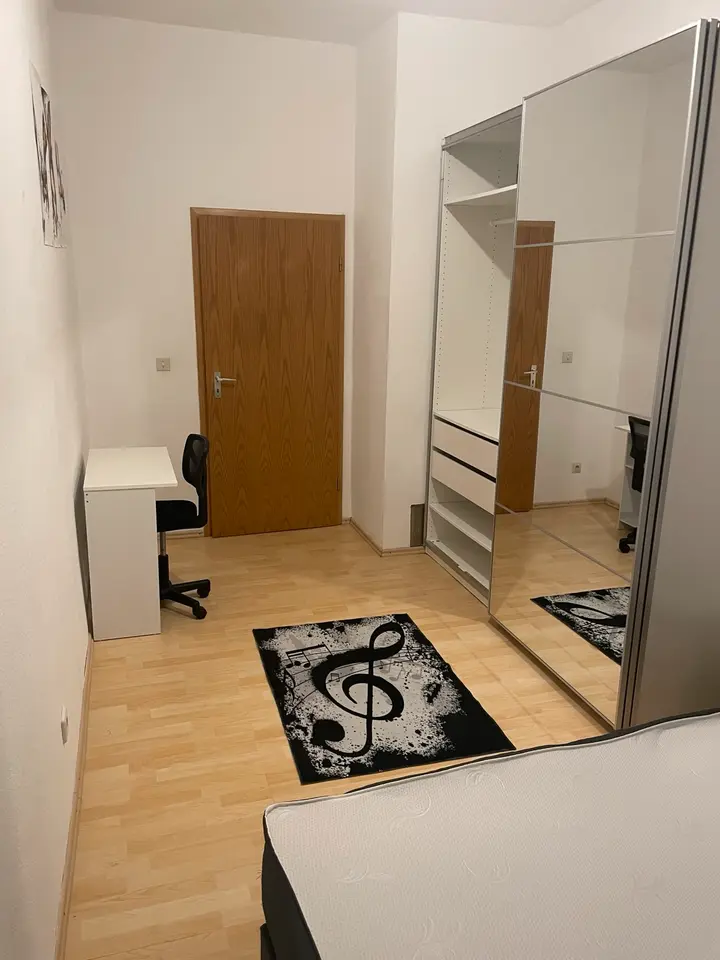 WG-Zimmer mit 24 m² in Karlsruhe – Bild 3