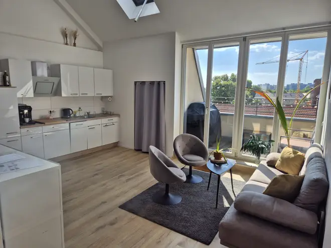 1 Zimmer Wohnung mit 104 m² in Potsdam – Bild 2