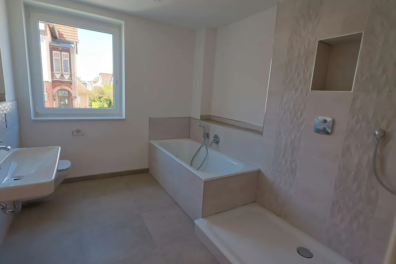 4 Zimmer Wohnung mit 122 m² in Hildesheim – Bild 9