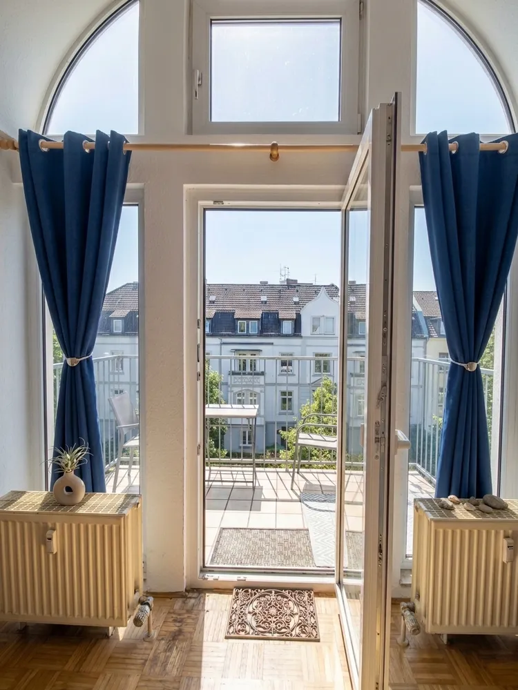 1 Zimmer Wohnung mit 72 m² in Wiesbaden – Bild 1