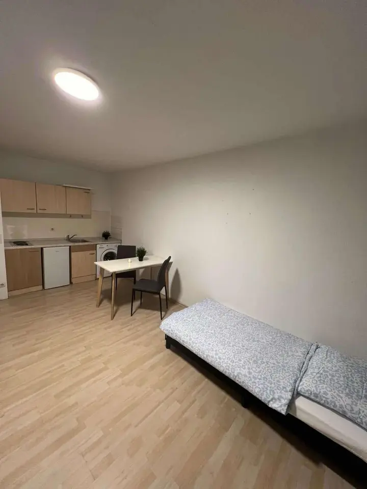 WG-Zimmer mit 30 m² in Erlangen – Bild 3
