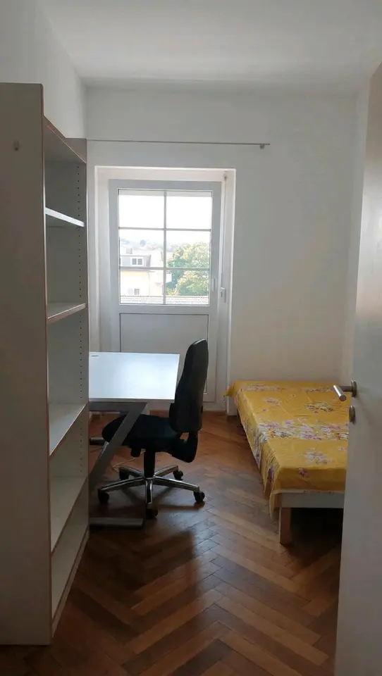 WG-Zimmer mit 10 m² in Weingarten – Bild 1